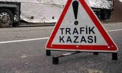 Çekiciyle Tur Otobüsü Çarpıştı: 11 Ölü