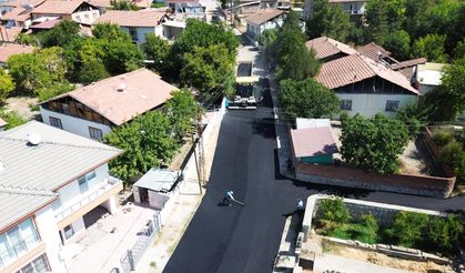 Toptaş Mahallesi’de  Sıcak Asfalt İle Yenileniyor