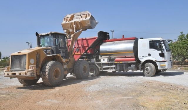 Hizmette Merkez-Kırsal Ayrımı Yok: Yeşilyurt Belediyesi Her Yerde!