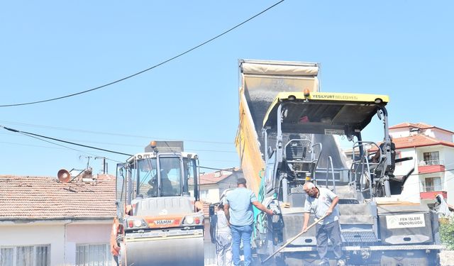 Yeşilyurt’ta Yollar Daha Konforlu Hale Getiriliyor.