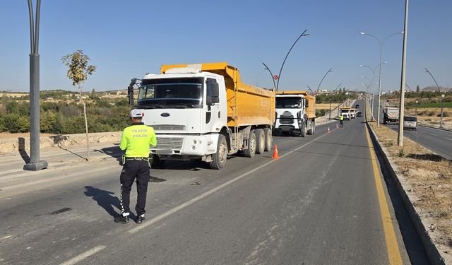 Hafriyat Kamyonları Denetleniyor