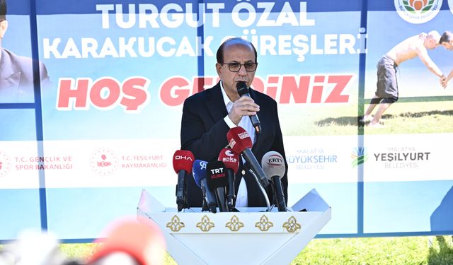 Malatya'da 20. Uluslararası Turgut Özal Karakucak Güreşleri