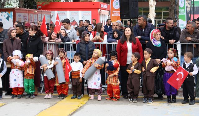 Malatya’da 29 Ekim Coşkuyla Kutlandı
