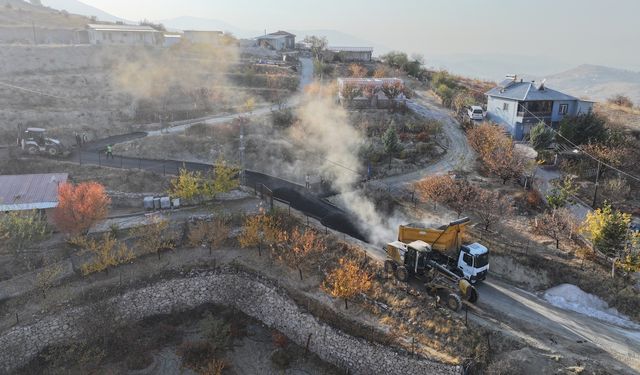 Banazı'da Sıcak Asfalt Çalışması
