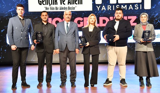 1. Kısa Film Yarışması’nda Ödüller Görkemli Törenle Sahiplerini Buldu