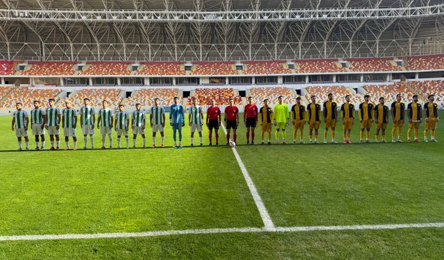 Yeşilyurtspor Evinde Golsüz Berabere Kaldı
