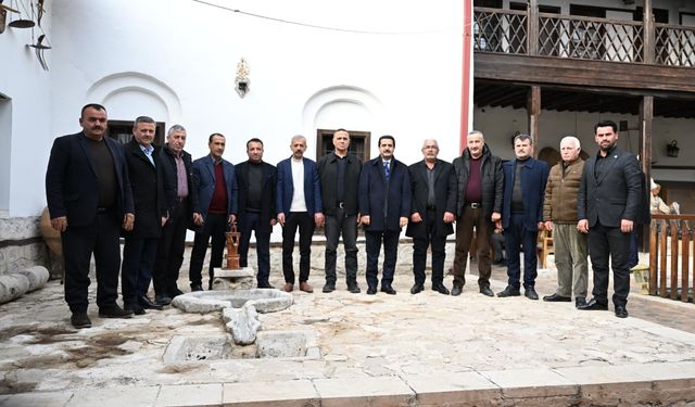 Başkan Taşkın, Eski Malatya Muhtarlarıyla Tarihi Konakta Bir Araya Geldi