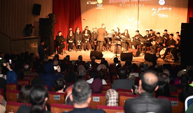 Battalgazi’de Türkü Dolu Gece: Malatya’nın Asırlık Ezgileri Sahneye Taşındı