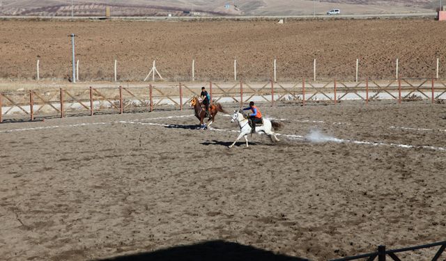Ata Sporu Cirit Gelecek Kuşaklara Aktarılıyor