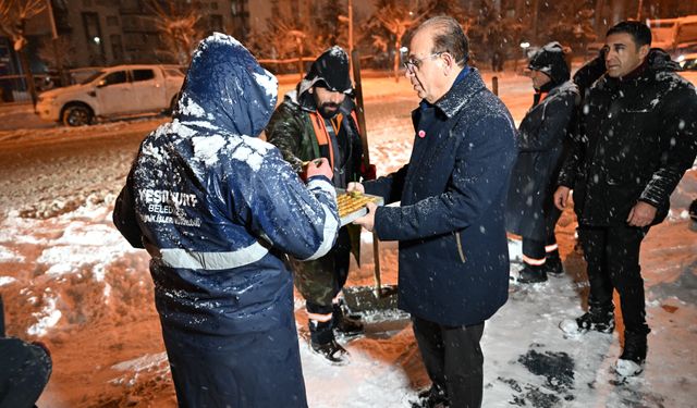 Başkan Geçit Saha Çalışmalarını İnceledi