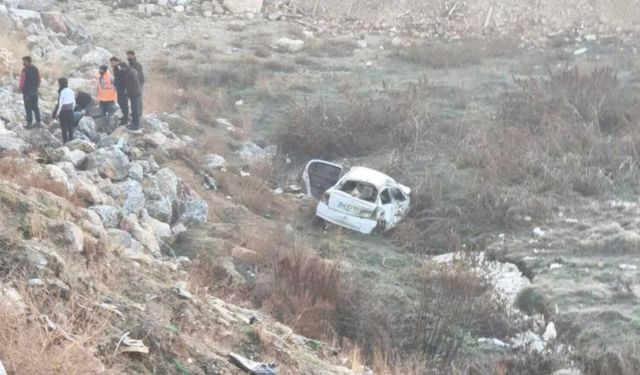 Otomobil Köprüden Uçtu: 1 Kişi Hayatını Kaybetti