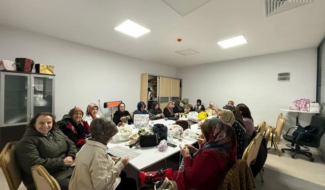 Yeşilyurt’ta El Sanatları Kursları Kış Günlerine Renk Katıyor