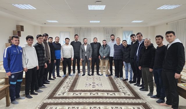 Battalgazi Belediyesi’nden Öğrencilere Yemek İkramı