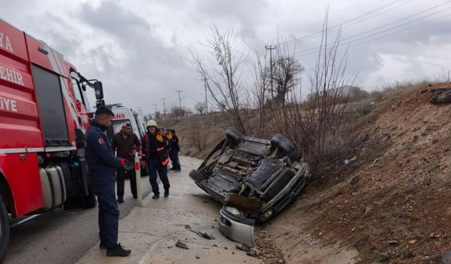 Otomobil Takla Attı; 6 yaralı