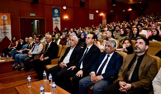 'Duyulmayan Çocuk, Yorgun Anne-Baba, Kaybolan İletişim' Konferansına Yoğun İlgi