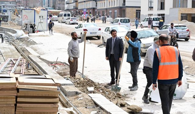 Akpınar Çarşısı’nda Temizlik Çalışmaları Sürüyor