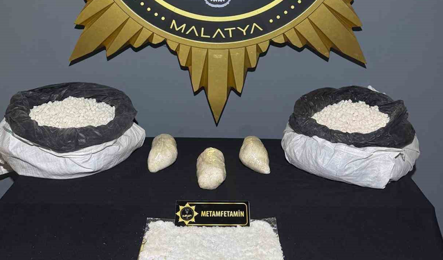 Şeker Çuvallarında 3 Kilo Metamfetamin Ele Geçirildi