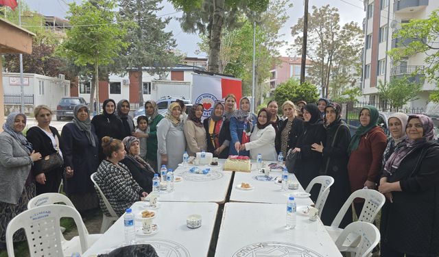 Hacı Abdi Mahallesi’nde Gönülleri Isıtan Anneler Günü Programı