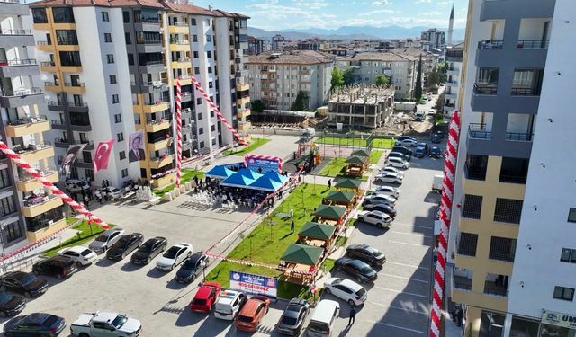 Yeşil Yaşam Evleri Hak Sahiplerine Teslim Edildi