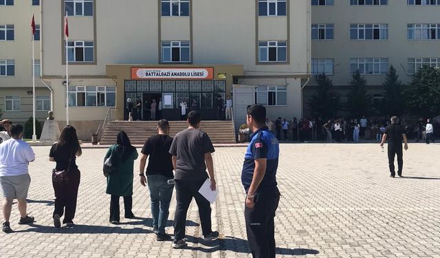 Battalgazi Zabıta Ekipleri YKS Günü Sahada