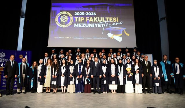 MTÜ Tıp Fakültesinde Tarihi Gün: İlk Mezunlar Meslek Hayatına Uğurlandı