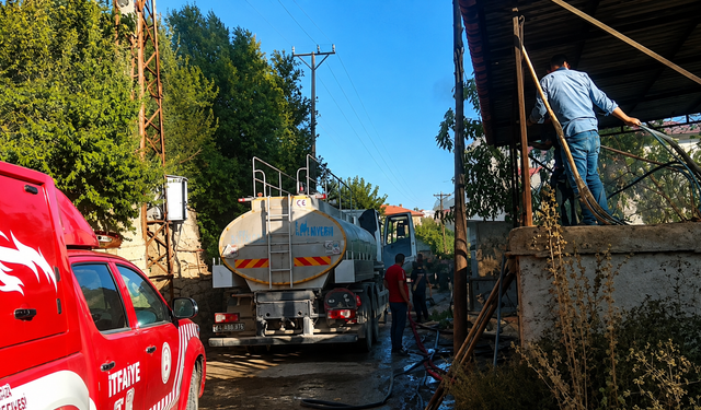 Darende'deki Yangında 19 Kişi Dumandan Etkilendi