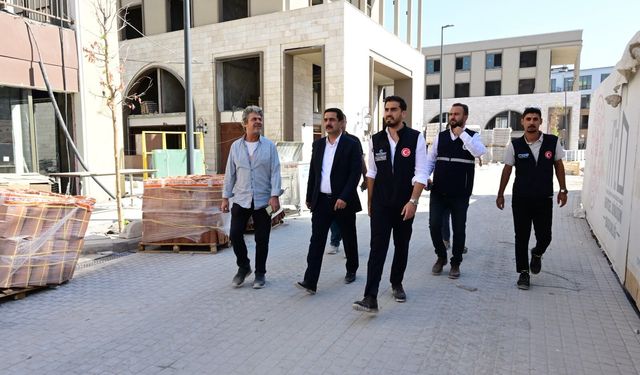 Başkan Taşkın'dan Şemsiye Sokak Müjdesi
