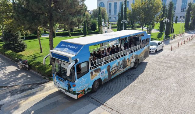 Battalgazi Belediyesinden Üniversitelilere Tarih Ve Kültür Gezisi