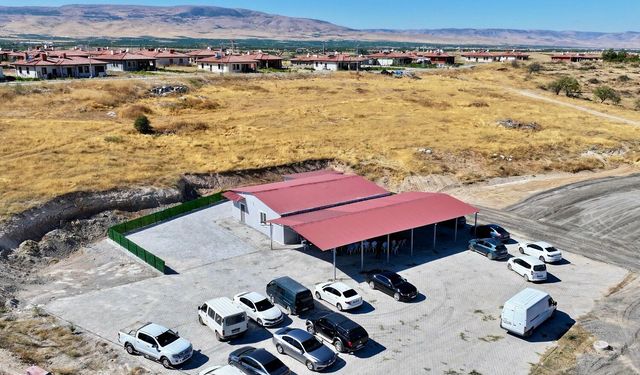 Başkan Geçit, Çayırköy Kültür Merkezinde İncelemelerde Bulundu