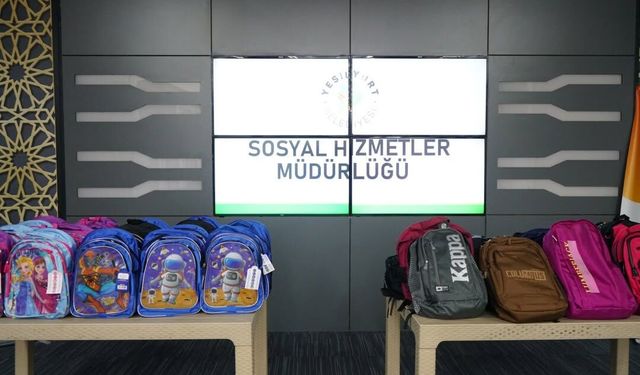 Yeşilyurt Belediyesi'nden Kırtasiye Desteği