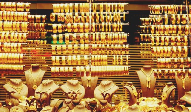 Dolandırıcılar İstanbul’da Kuyumcuda Yakalandı