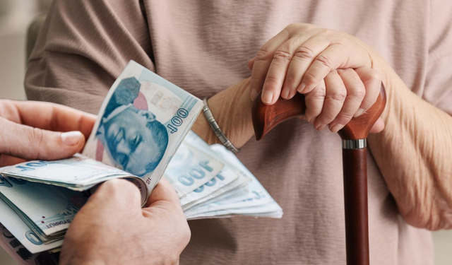 2027'de SSK ve Bağ-Kur Emekli Maaşı Ne Kadar Olacak ?