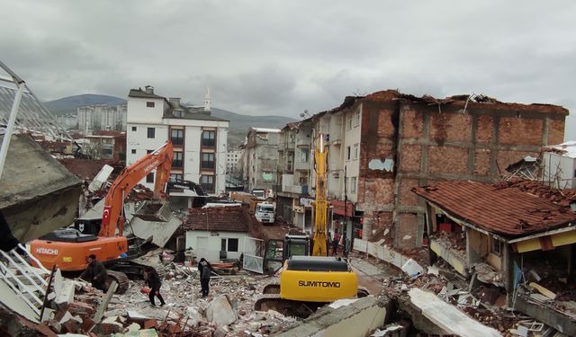 Yıkım İhalelerine 26 Gözaltı