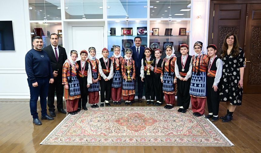 Başkan Taşkın’dan İl Şampiyonu Minik Folklorculara Tebrik