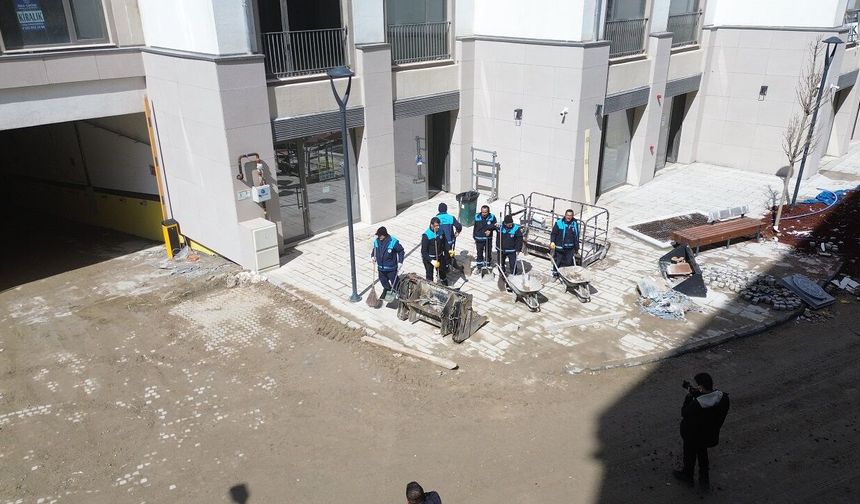 Akpınar Çarşısı’nda Temizlik Çalışmaları Başladı