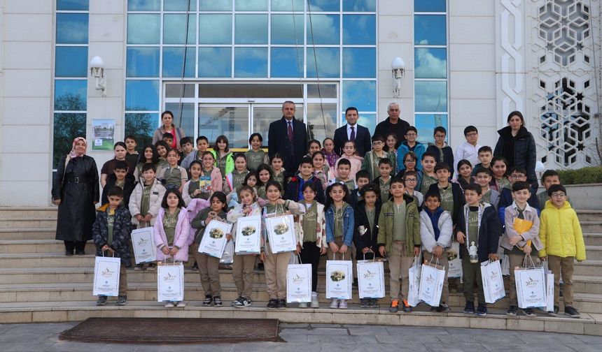 Fatih İlkokulu Öğrencileri Belediye Hizmetlerini Yerinde İnceledi