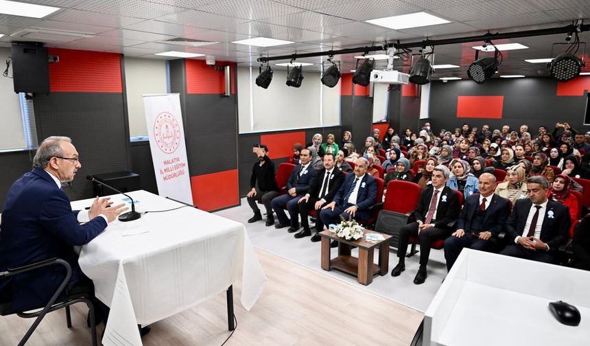 En İyi Narkotik Polisi: Anne” Eğitim Programı Gerçekleştirildi