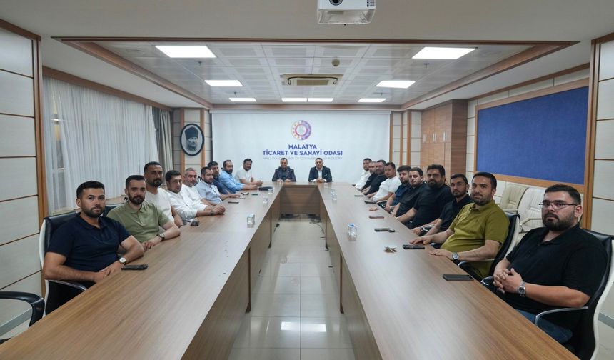 Sadıkoğlu, genç girişimcilerle bir araya geldi
