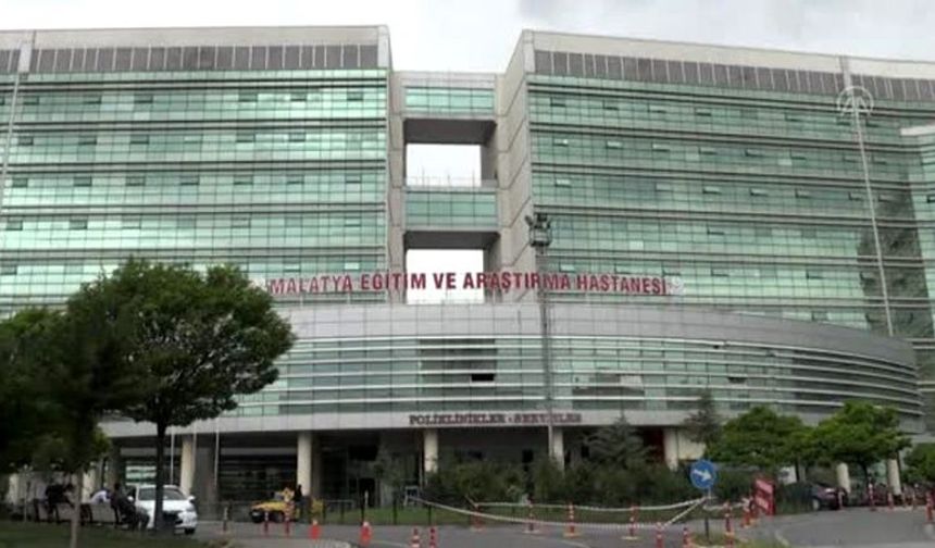 İmam Nikahlı Eşini Yaralayarak Kaçtı