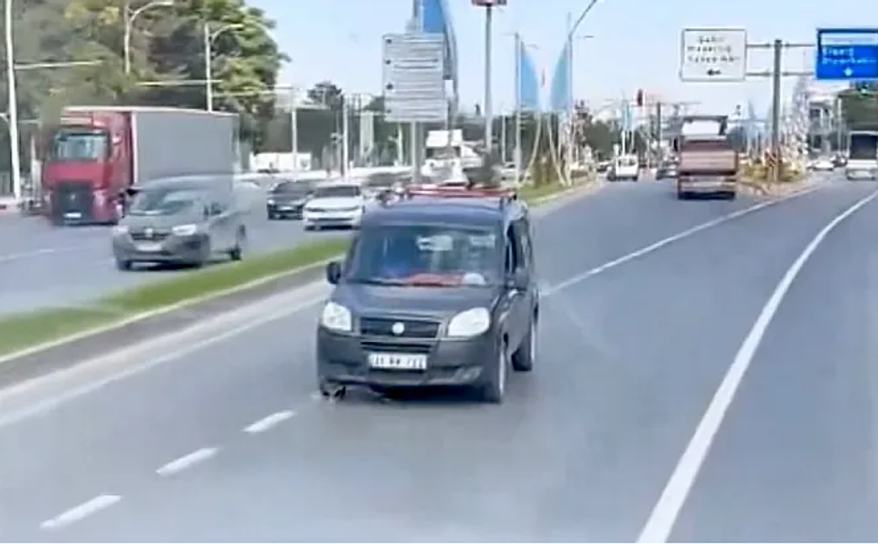 Malatya’da ters şeride giren araç geri geri giderek kazadan döndü