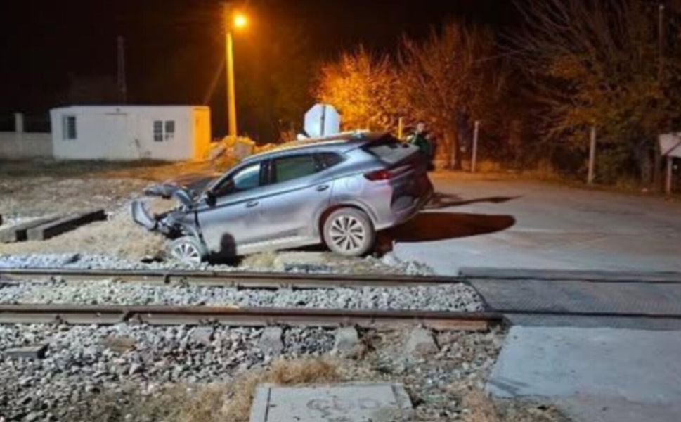 Hemzemin Geçitte Tren Kazası: 5 Yaralı