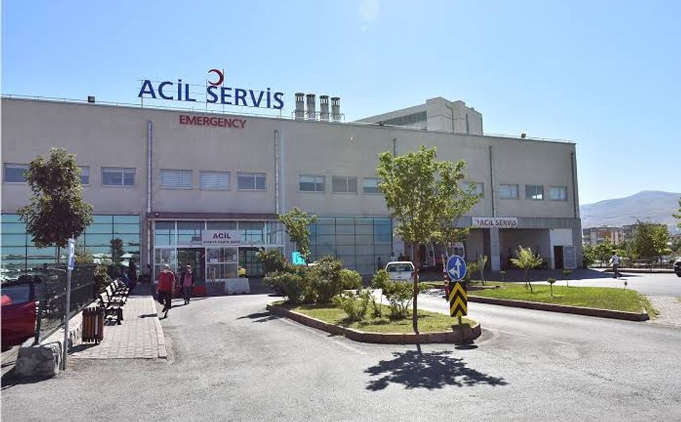 Karşıya Geçmek İsterken Hayatını Kaybetti