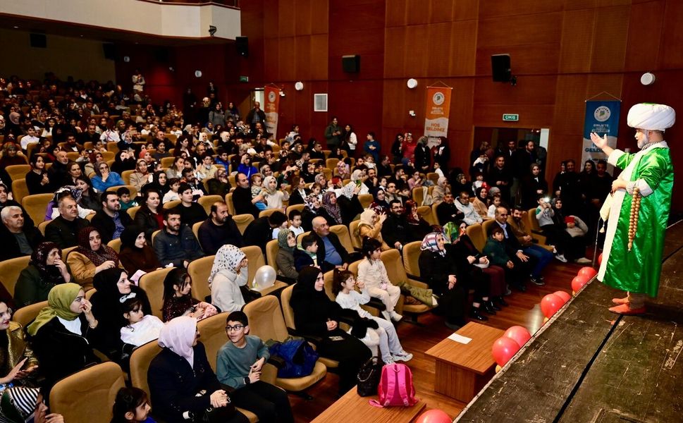 Malatya’da APP Plaka Yoğunluğu: Sürücüler Standart Plaka İçin Sıraya Girdi