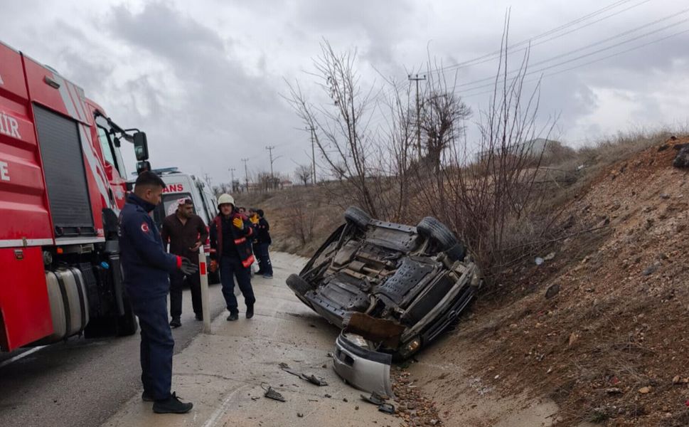 Otomobil Takla Attı; 6 yaralı