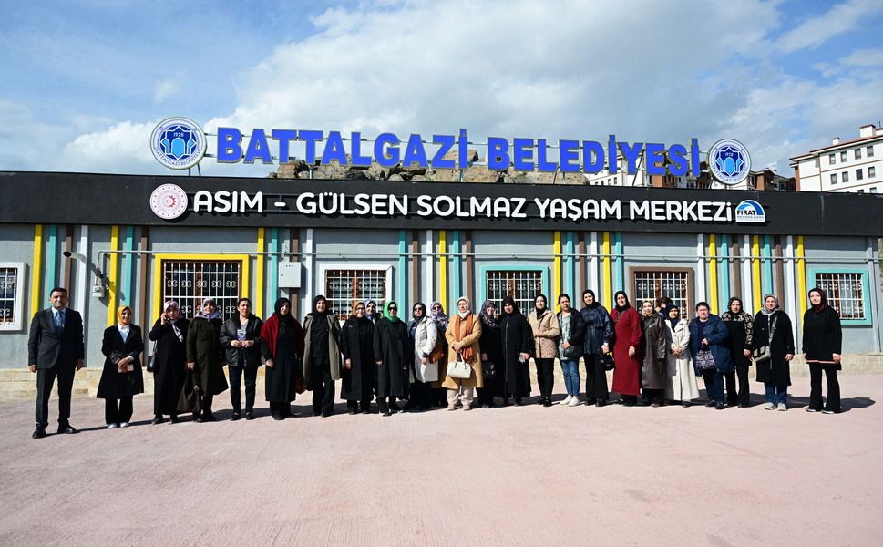 Battalgazi’de Projeler Kadın Kollarına Tanıtıldı