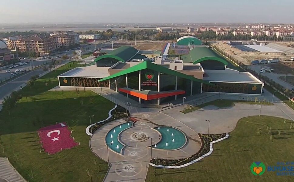 Havuzda Fenalaşan Kadın Hayatını Kaybetti