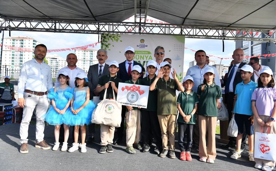 Yeşilyurt’ta Çevre Bilinci Ödüllendirildi