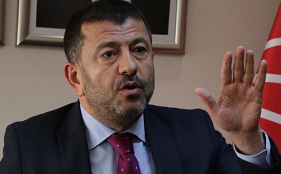 Veli Ağbaba'dan CHP Malatya İl Başkanlığı'na Gece Yarısı Girişi Tepkisi