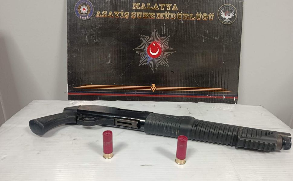Husumetlisinine Saldırıp Kaçtı