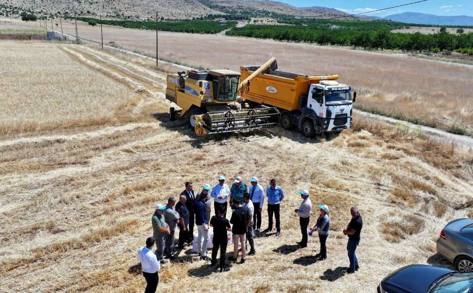 Üreticiye Ücretsiz Arpa Dağıtımı
